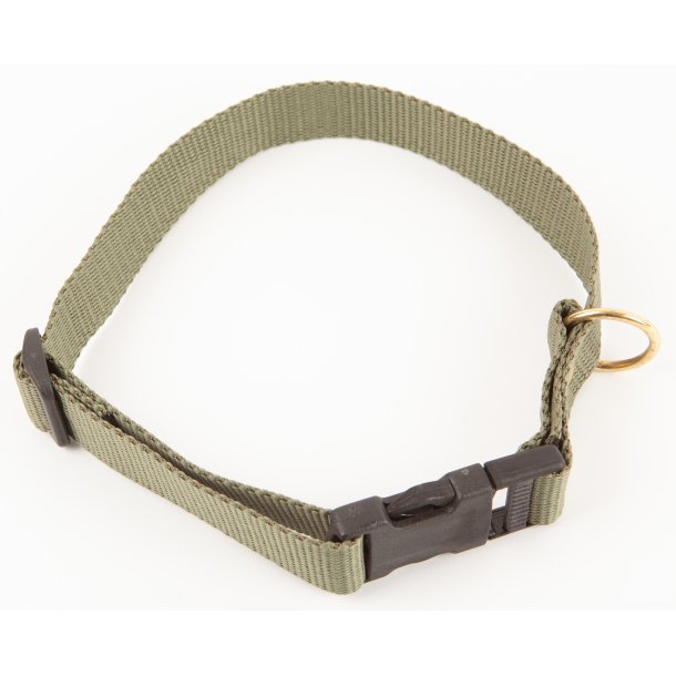BLF HALSB�ND GR�N 25X60 CM.